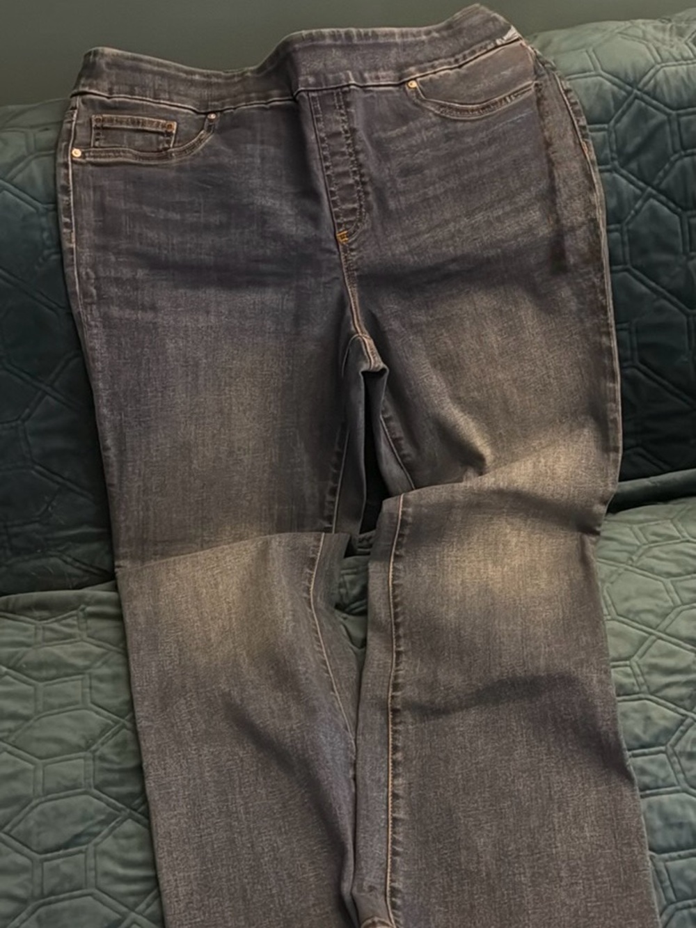 Chico’s Slim Boot jeggings, size 2R, buttercup indigo